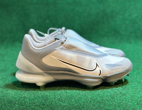 Nike hotsell grey cleats